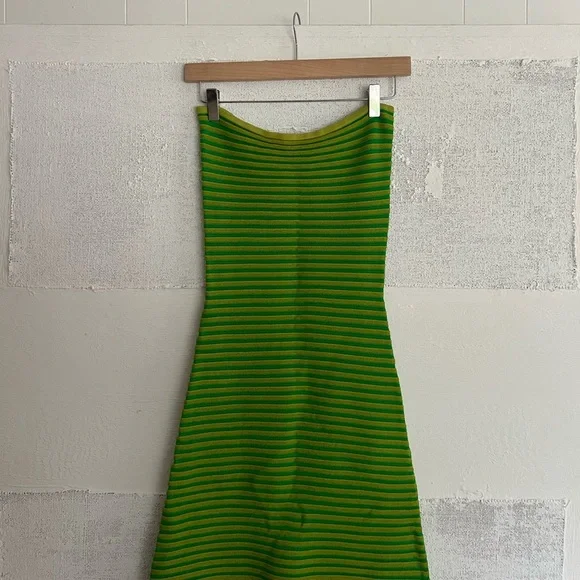 The Wolf Gang Viral ‘Sunmor’ Lime Knit Maxi Dress - Picture 7 of 15